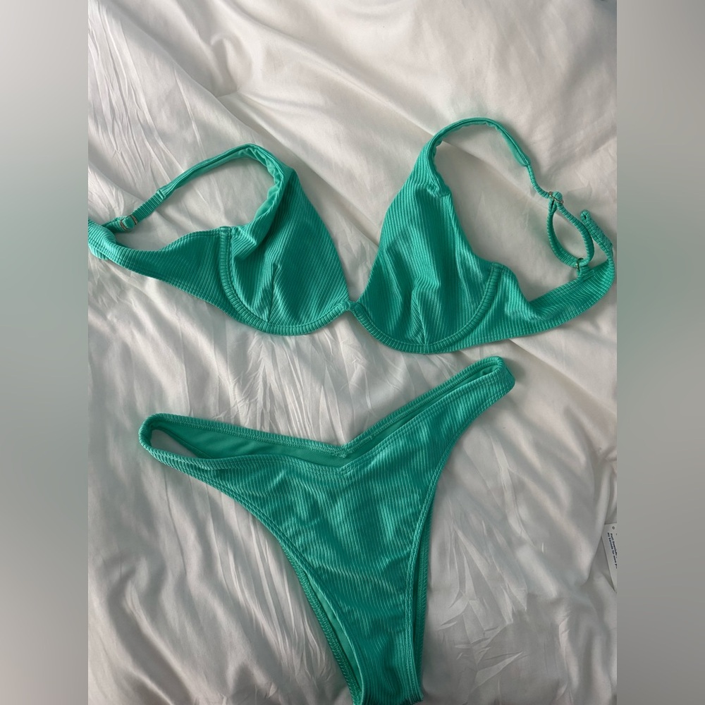 Hollister Bikini Set